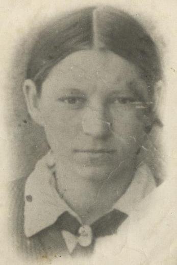 Галиева Амина Габдулловна, 1939 год, после вступленя в комсомол
